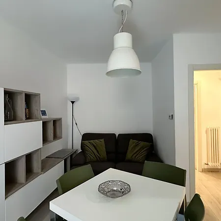 Paloma Center Town Apartman *